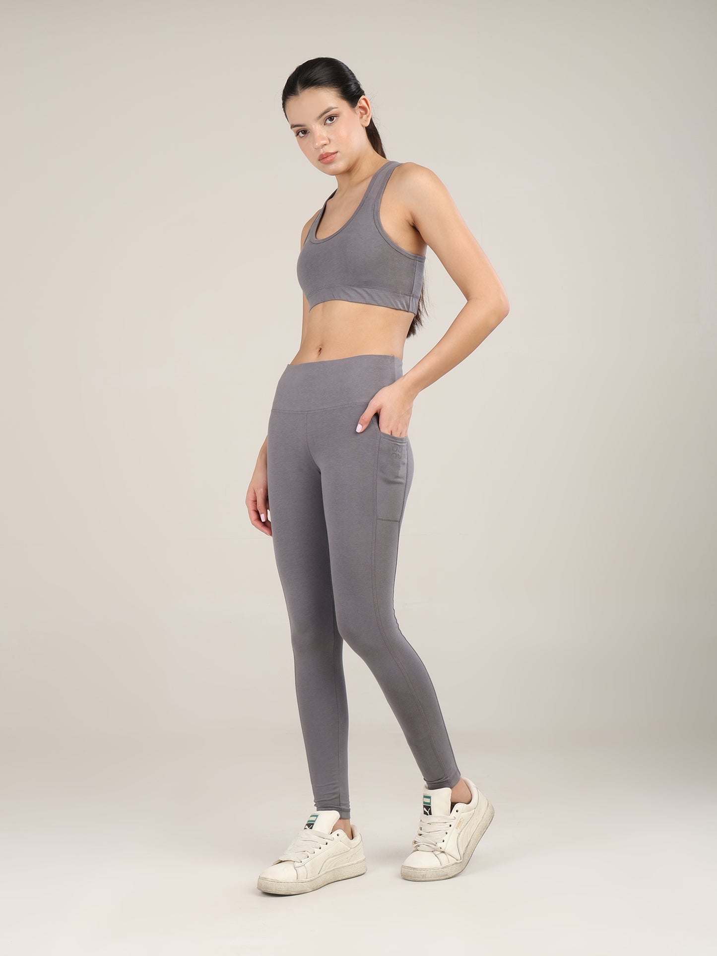 Uncuvr Ash Grey Bamboo Activewear Set: Where Comfort Meets Performance