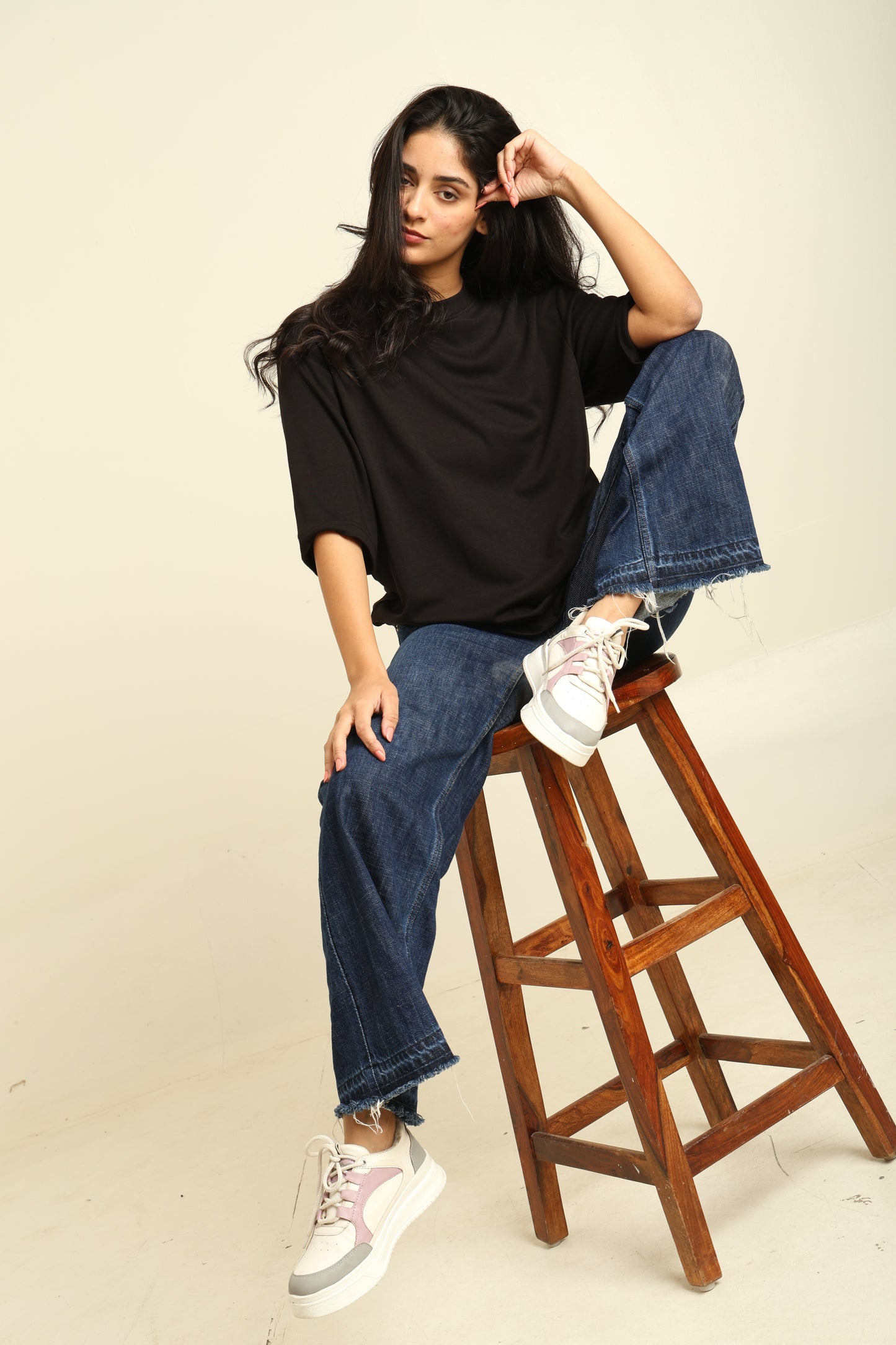 Uncuvr Jet Black Bamboo Oversize T-Shirt: Soft, Breezy & Effortless All Day
