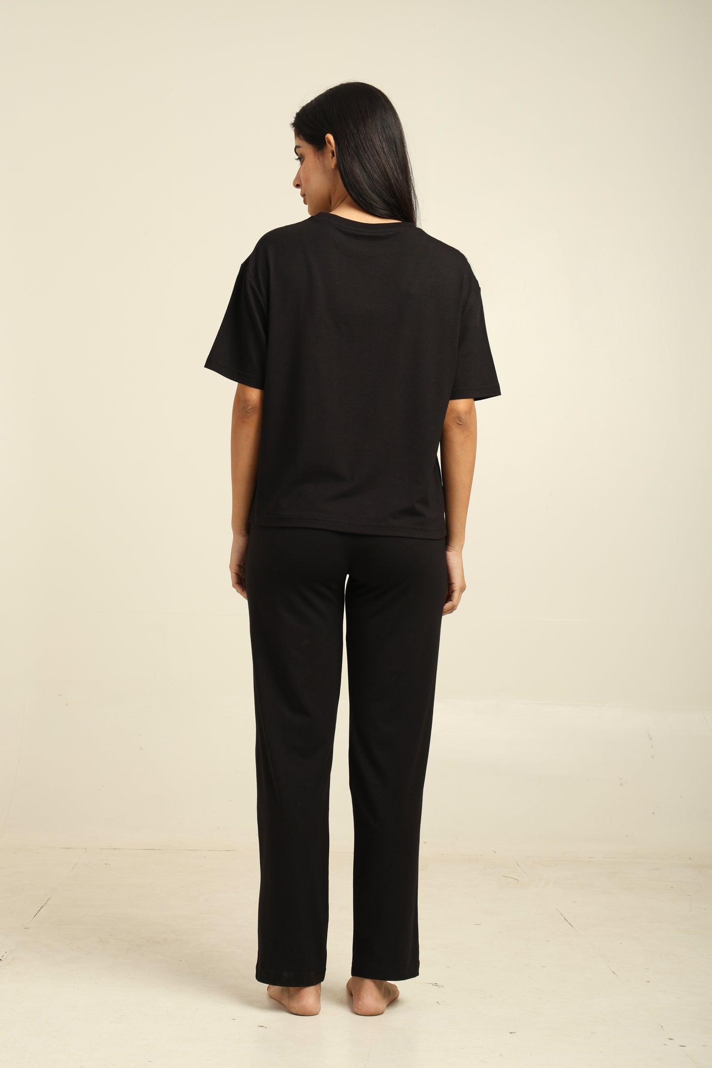 Uncuvr Jet Black Bamboo Sleepwear Set of 3: Relax in Eco-Friendly Comfort