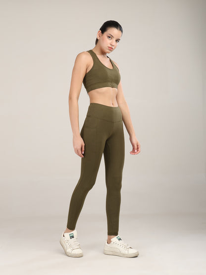 Uncuvr Moss Green Bamboo Activewear Set: Where Comfort Meets Performance