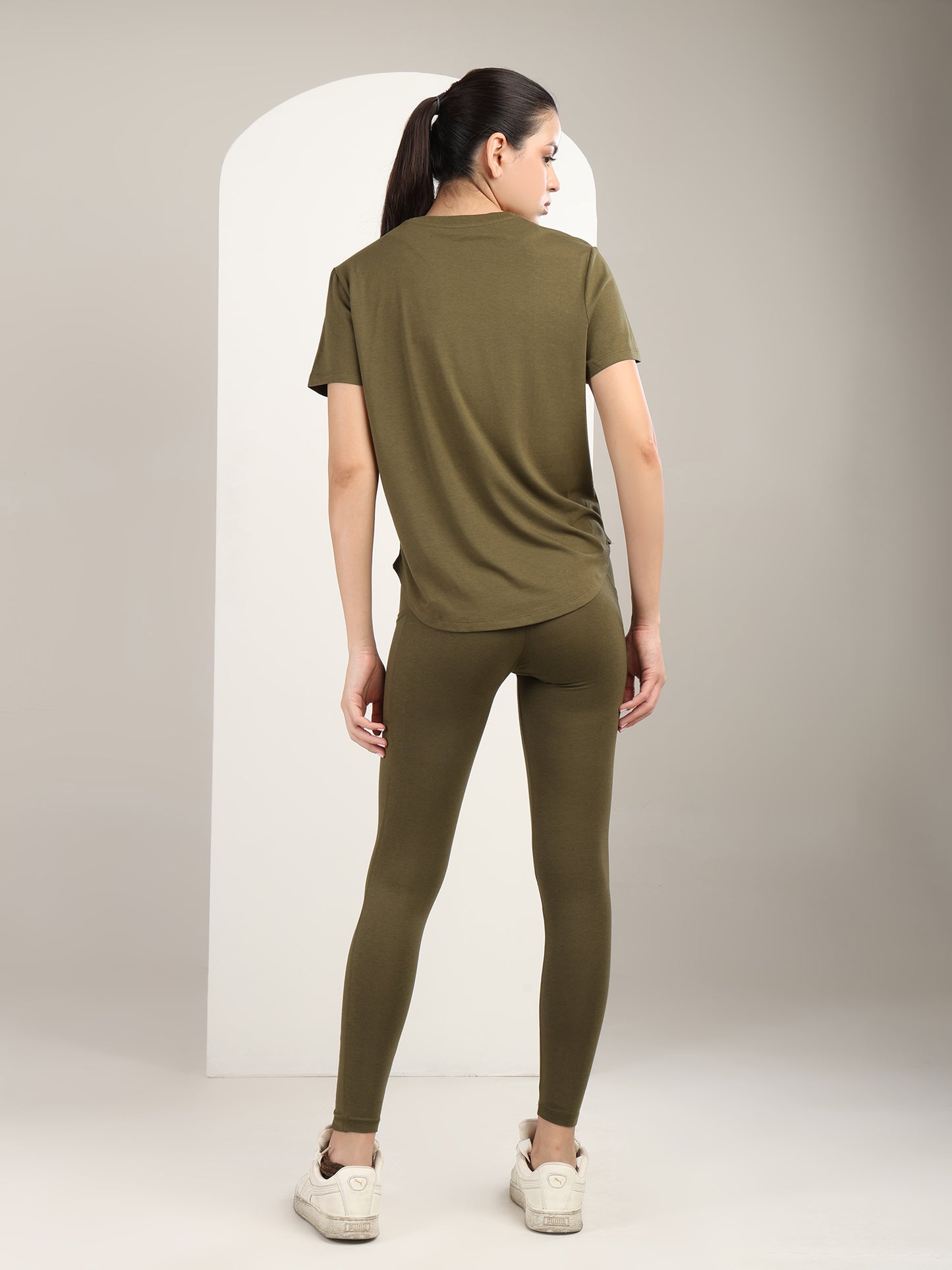Uncuvr Moss Green Bamboo Workout Set: Where Comfort Meets Performance