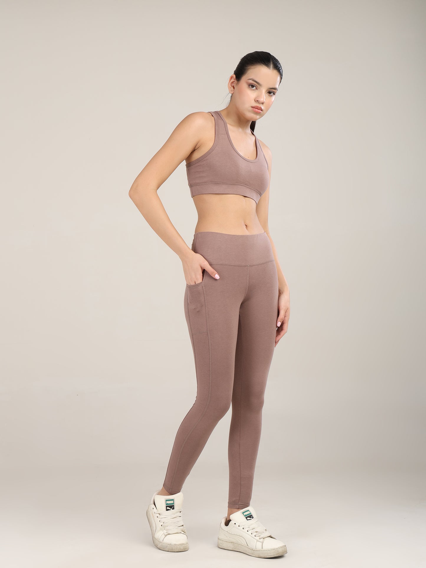 Uncuvr Walnut Bamboo Activewear Set: Where Comfort Meets Performance