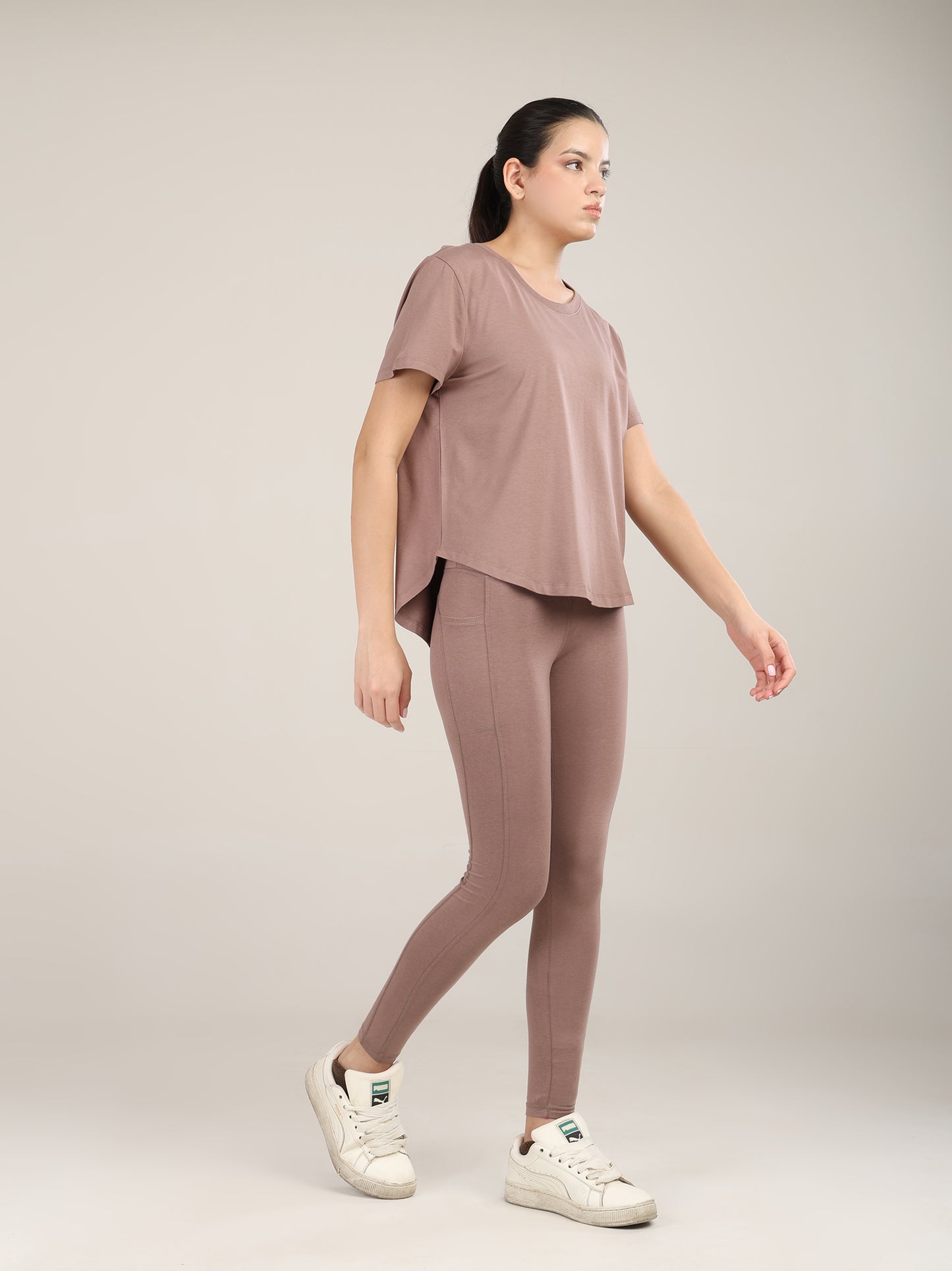 Uncuvr Walnut Bamboo Workout Set: Where Comfort Meets Performance