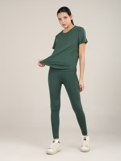 Uncuvr Forest Green Bamboo Workout Set: Where Comfort Meets Performance