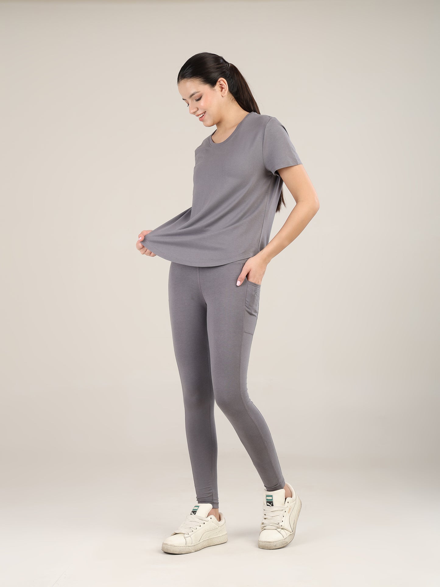 Uncuvr Ash Grey Bamboo Workout Set: Where Comfort Meets Performance