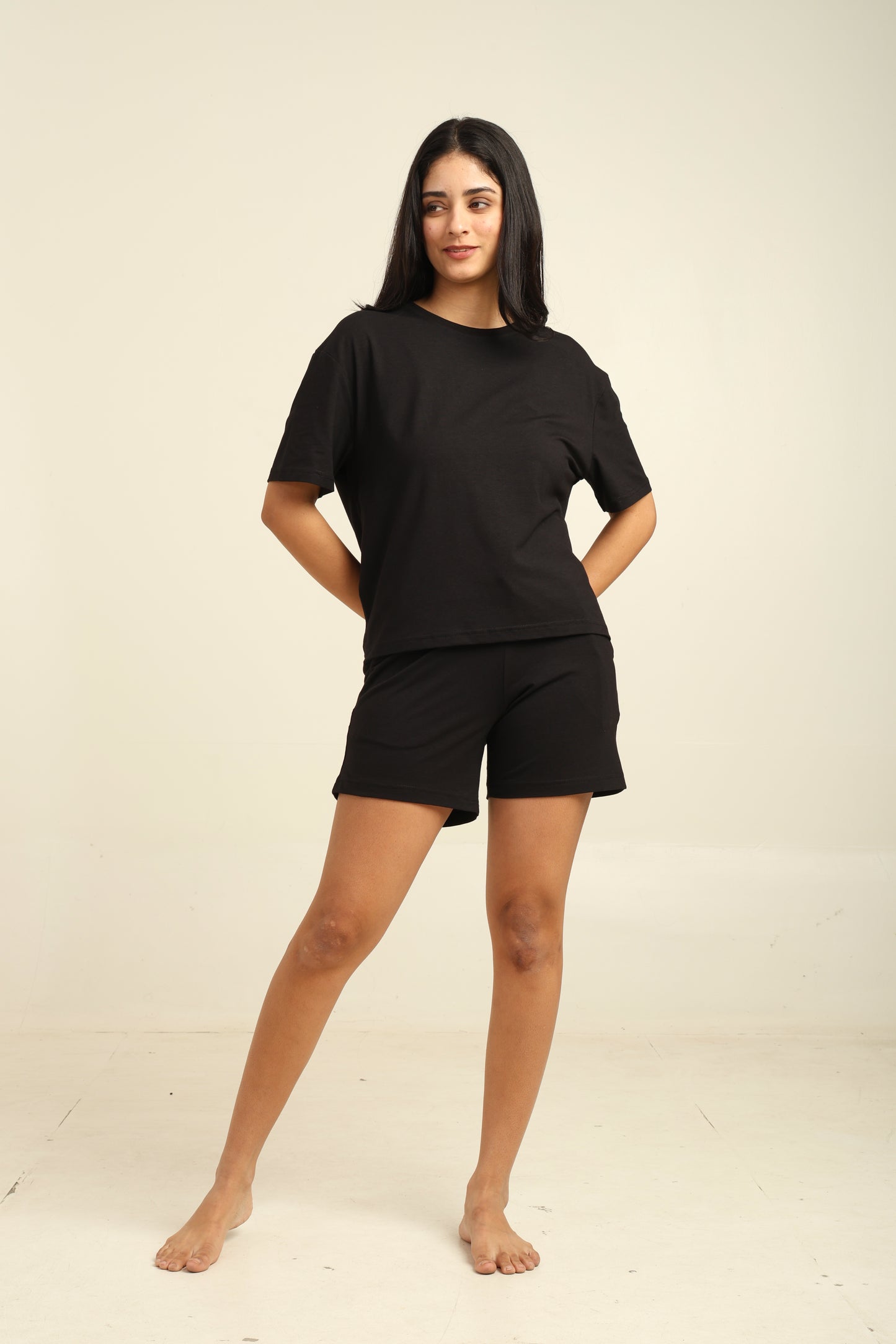 Uncuvr Jet Black Bamboo Sleepwear Set of 3: Relax in Eco-Friendly Comfort