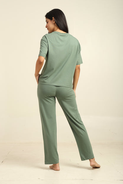 Uncuvr Granite Green Bamboo Sleepwear Lounge Set: Relax in Eco-Friendly Comfort